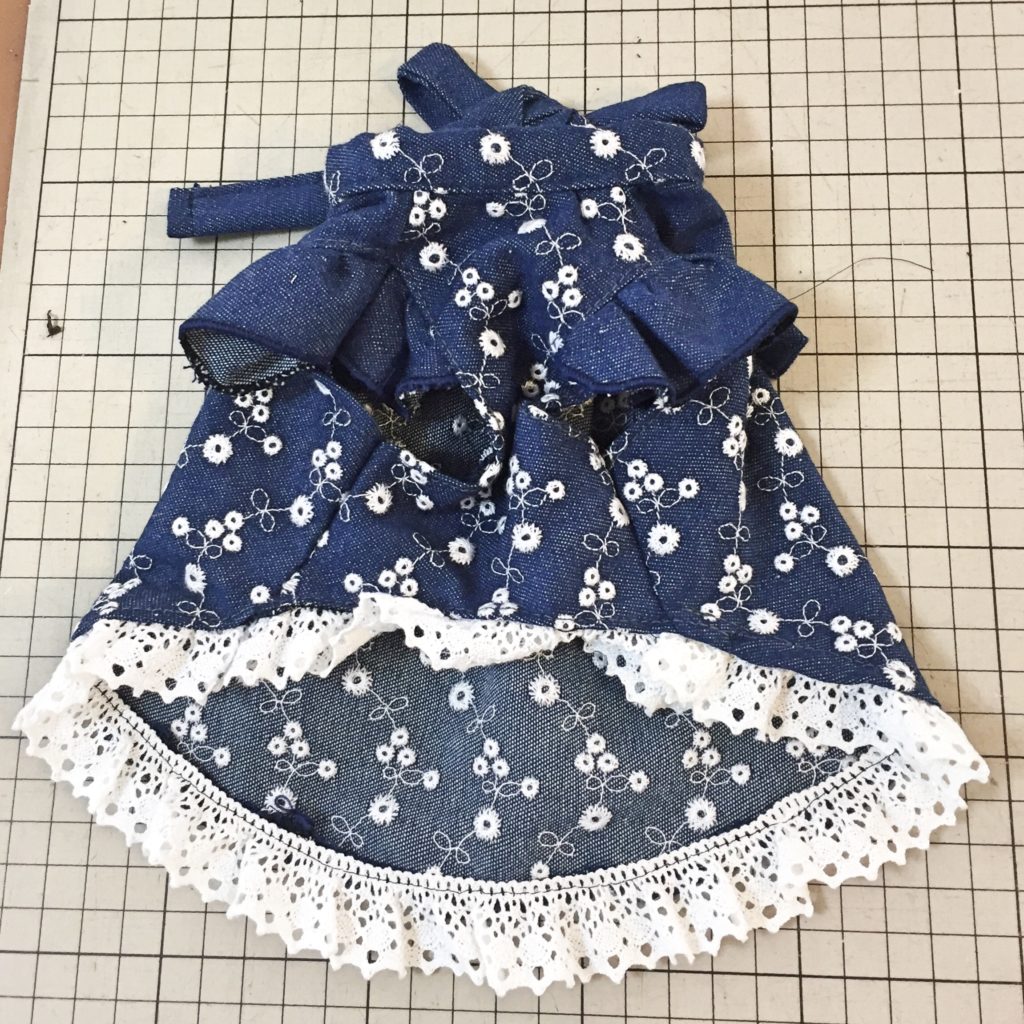 海外ブランド 犬服フリフリレーススカーフ付きデザインワンピース見本 犬用品